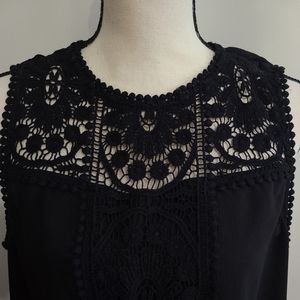 Halogen sleeveless lace top
